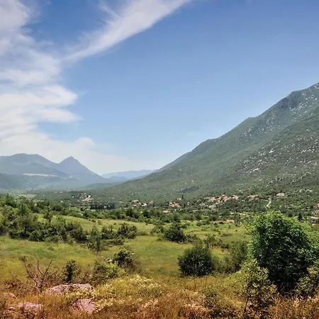 Amazing In With Wifi Holiday home Dusina