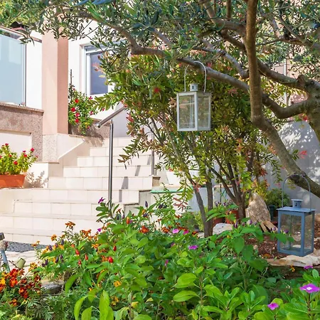 Amazing In With Wifi Holiday home